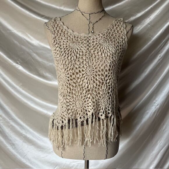 I.N.C crochet knot fringy top - Picture 1 of 6